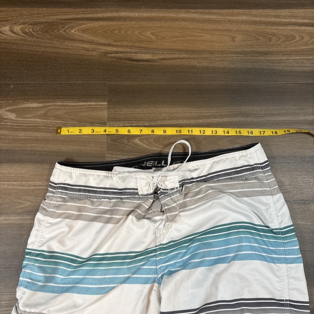 O'Neill Stripped Board Shorts With Side Pocket Size 36 - Picture 4 of 5